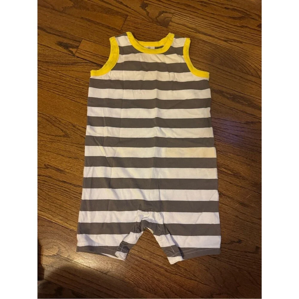 Hanna Andersson Gray and White Striped Romper with Yellow Trim - 2T